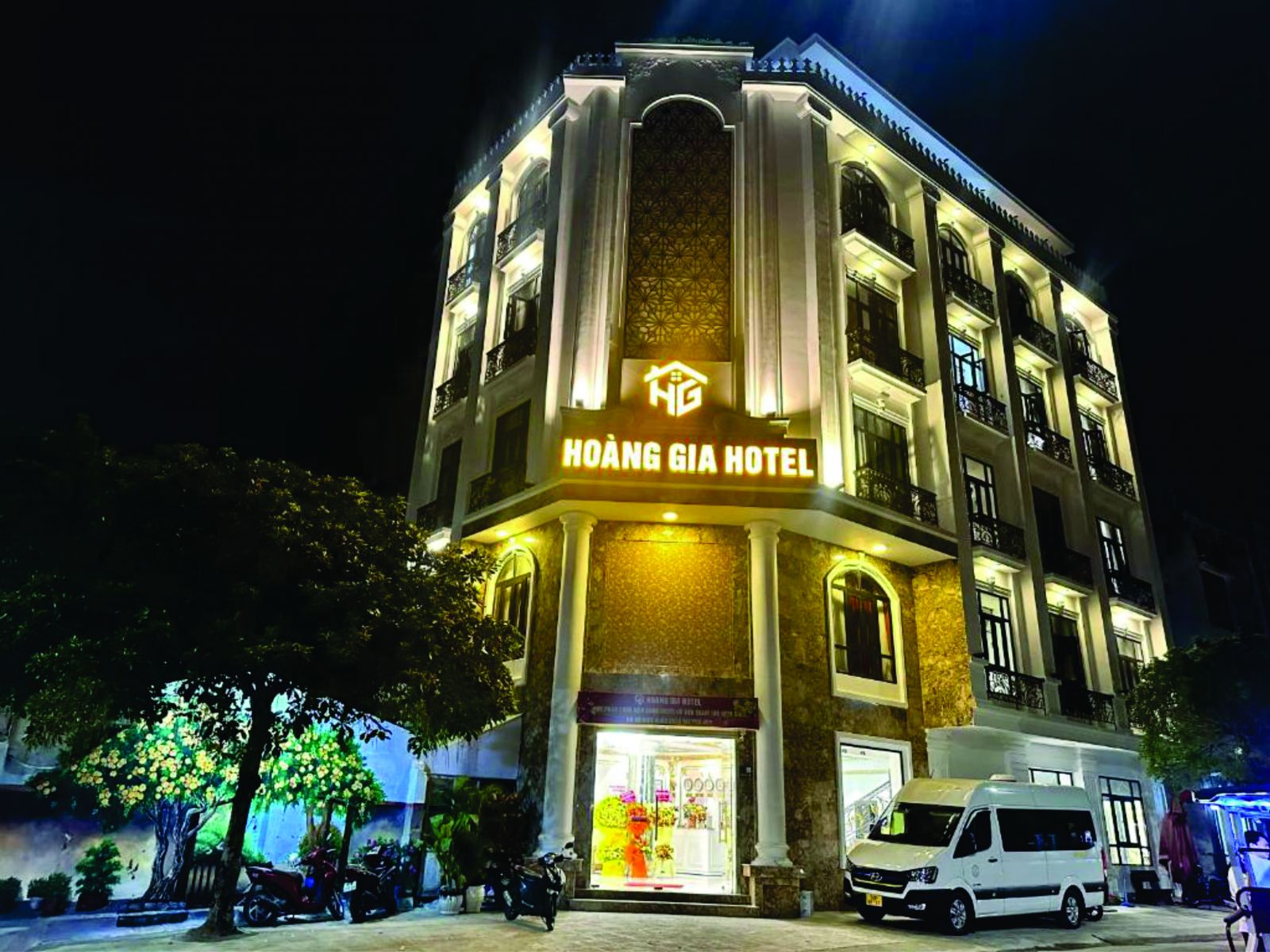 Bien hieu quang cao tai Hoan Kiem